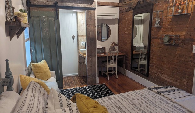 Elegant and Historic Farmhouse B&B Near Ithaca with Farm-to-Table Breakfast