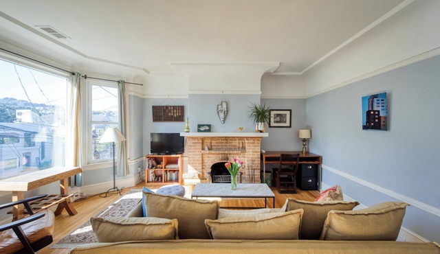 Elegant and Spacious Castro Flat