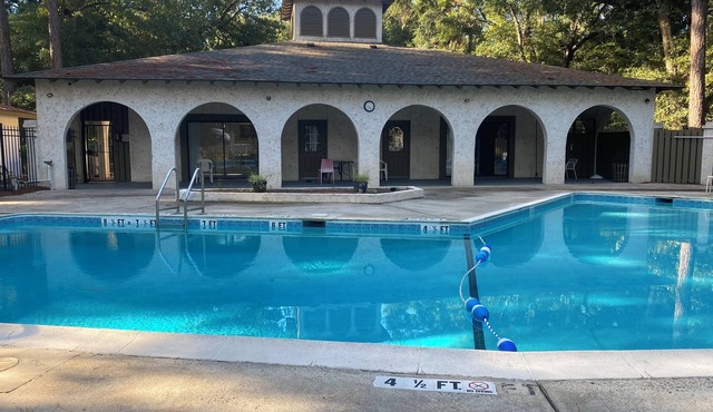 Elegant and comfortable 2 bedroom pet-friendly villa w/2 parking spaces