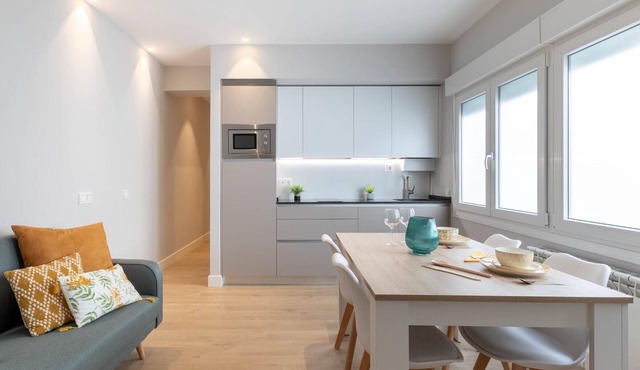 Elegant Apartment in Central Gernika - 2BR, Cozy, Fully Equipped