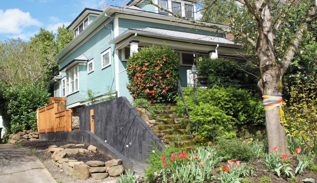 Elegant apartment in Eastmoreland