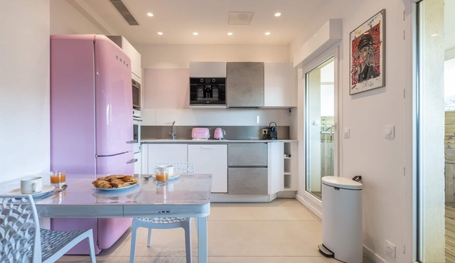 Elegant Apartment with Terrace & Mezzanine