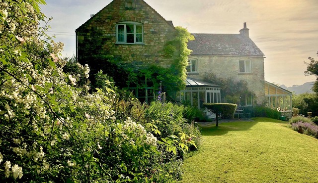 Elegant, Artistic 18th Century Cotswold Country Home with stunning woodland view