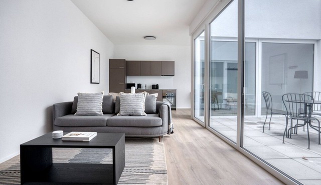 Elegant Bachletten 2 Room w/Storage, nr local market, by Blueground