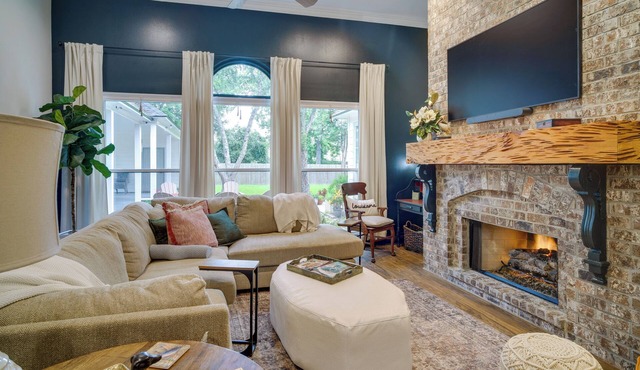 Elegant Baton Rouge Home w/Yard ~ 3 Mi to LSU!