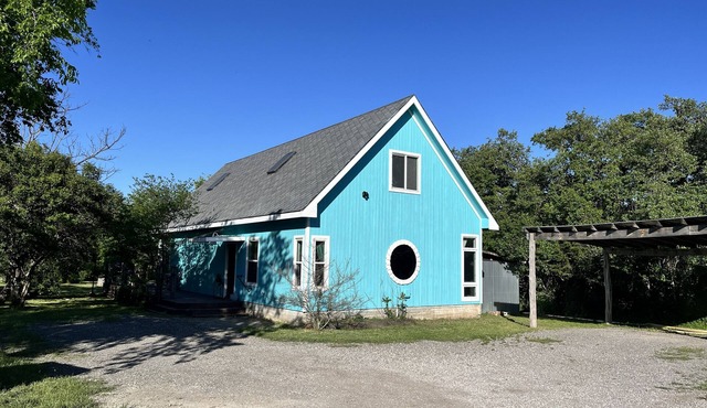 Elegant Birdhouse Cabin with 🔥Heated🔥 Cowboy Pool