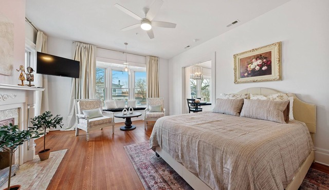 Elegant Boutique Condo Downtown Sandusky