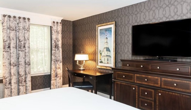 Elegant Boutique Hotel Near Maryland State House - Short Walk