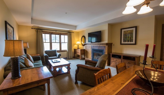 Elegant + Bright Suite | Fireplace & Pool Access