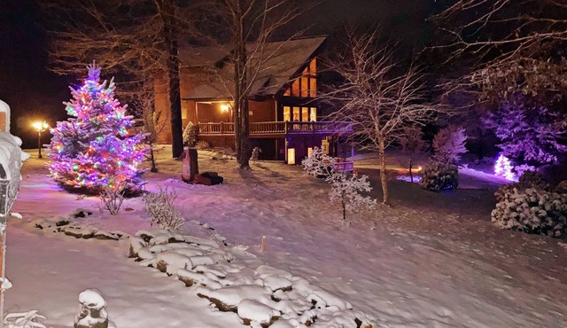 Elegant Cabin/Lodge Retreat "Mina at Notting Hill", N. Georgia, Blue Ridge Mtns.