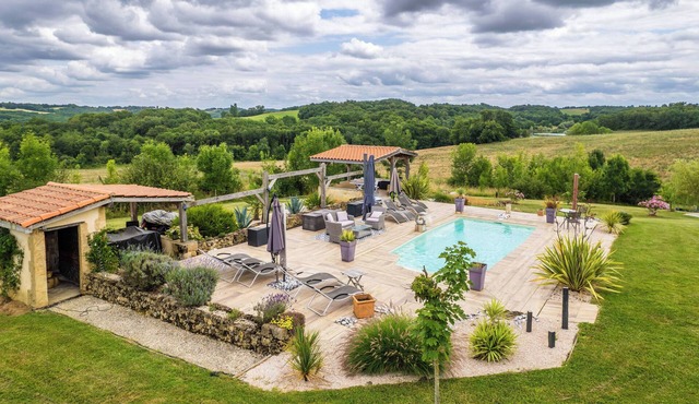 ELEGANT CHARACTER-FILLED PROPERTY WITH STUNNING POOL