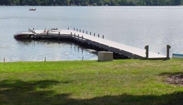 Elegant Clean Victorian Lake Home, 3.5 Acres & 350 Frontage