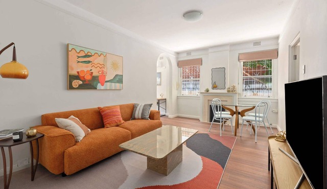 Elegant Coastal Apartment in Rose Bay