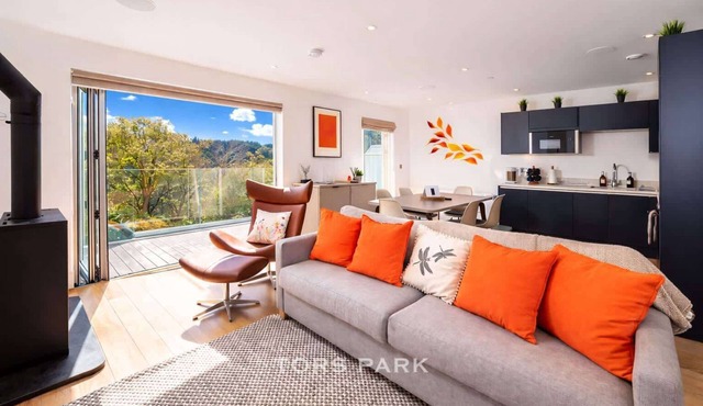 Elegant Coastal Escape Lynmouth 2 bed + parking