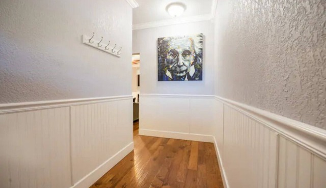 ELEGANT DOWNTOWN TACOMA HOME UNIT A