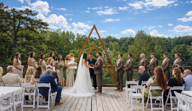 Elegant Elite Estate — Wedding Venue w/Lodging