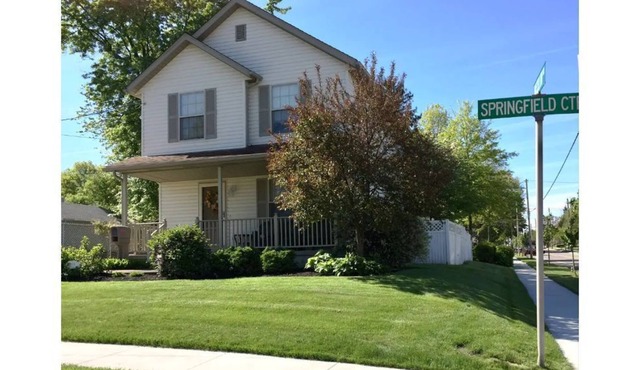 Elegant Ellet Living