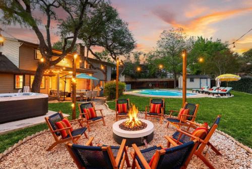 Elegant Escape - Sleeps 14 - Games Pool Fire Pit
