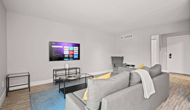 Elegant Escape Prime Location & Style