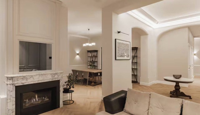 Elegant, exceptional apartment in a private mansion! Near Lille!