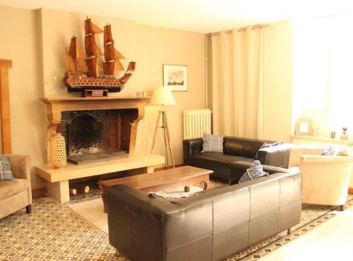 Elegant Family Home in Bouix