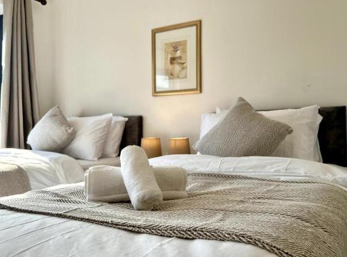 Elegant Family Home in Prestigious Neighborhood