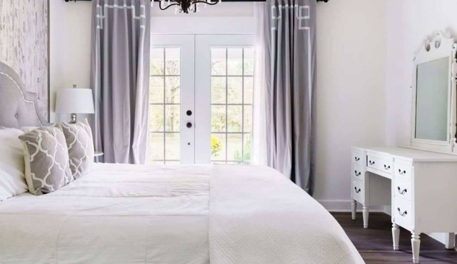 Elegant Farmhouse 15 Min to Nashville