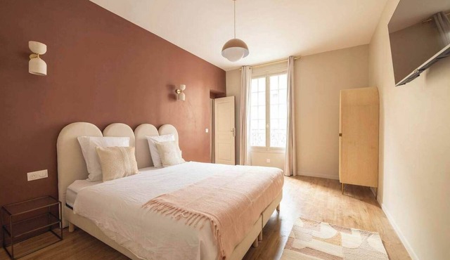 Elegant, fully equipped, air-conditioned accommodation