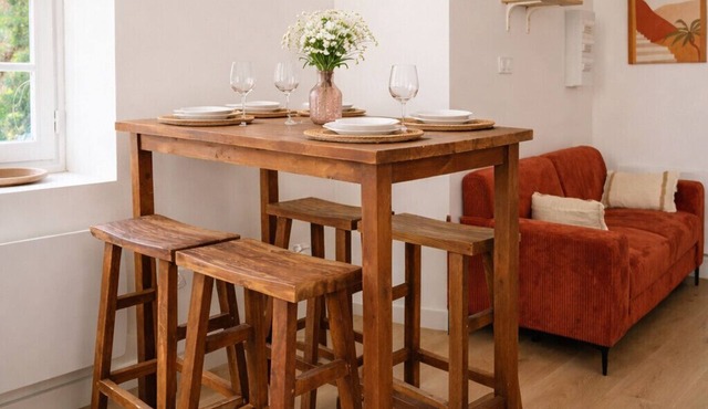 Elegant fully equipped apartment in the heart of the historic district – 6 guests