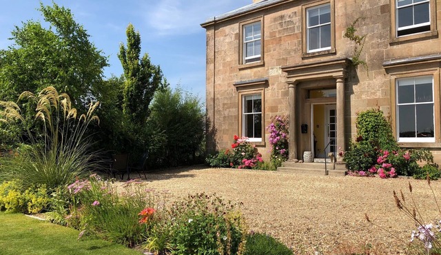 Elegant Georgian House on sea front