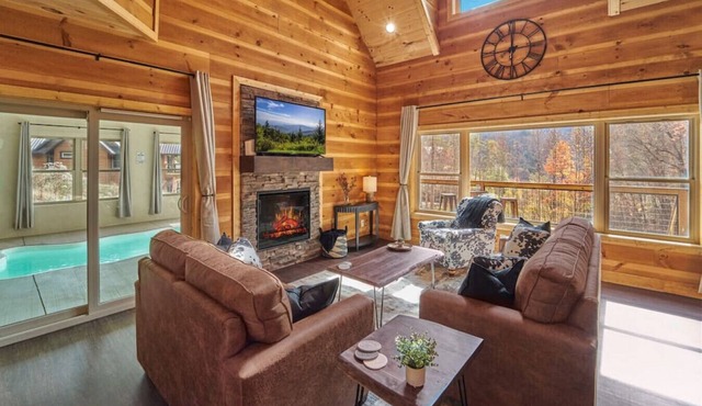 Elegant Getaway - 4BR Cabin & Indoor Pool!