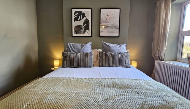 Elegant Greenwich Apartment