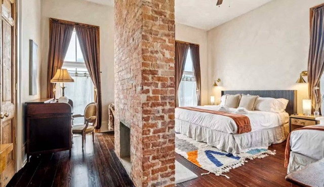 Elegant Historic Villa, Near Streetcar & Downtown