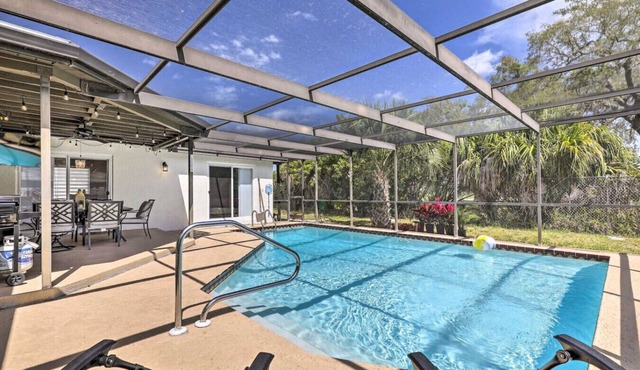 Elegant Holiday Escape w/Lanai & Heated Pool