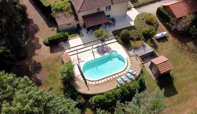 Elegant Holiday Home in Truffle Village with Heated Pool, Zipline + Trampoline.