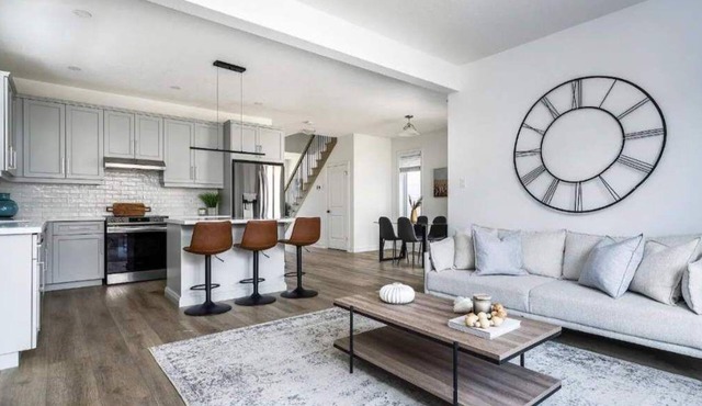 Elegant Home in Collingwood