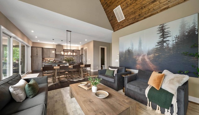 ELEGANT HOME IN LUXURY COMMUNITY