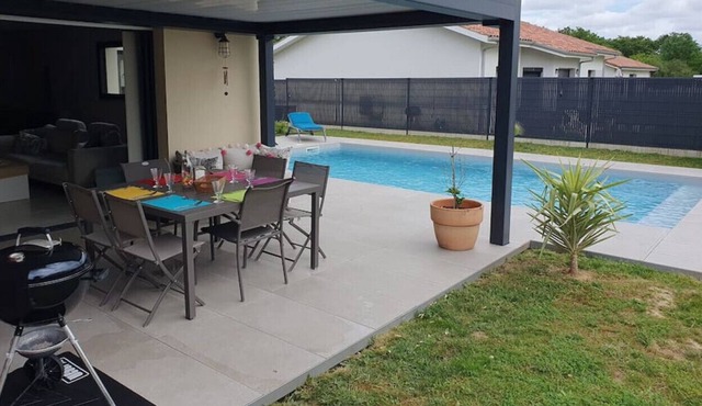 Elegant House with private pool - Bougue