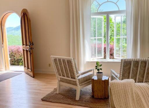 Elegant Italian Villa Smoky Mountain National Park