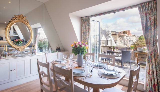 Elegant Kensington Retreat w/Balcony & Elevator Access