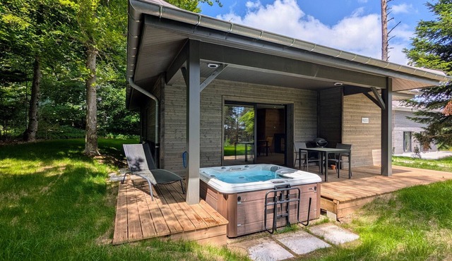 Elegant lodge with private spa and wellness