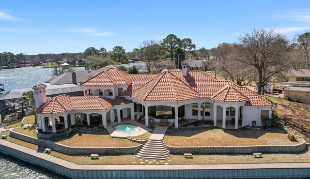 Elegant Lake Living with an Incredible Lake View