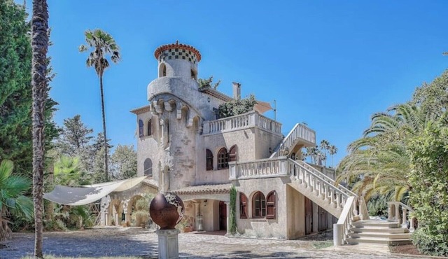 Elegant living by the beach Cap d'Antibes