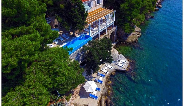 Elegant Lozica Villa | 4 Bedrooms | Villa Dubrovnik Palazio | Seafront