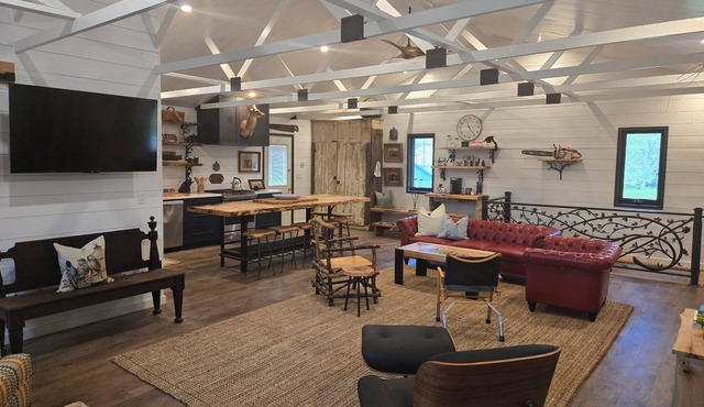 Elegant meets cozy just 16 miles from Raystown Lake. Rest, Recharge, and Explore
