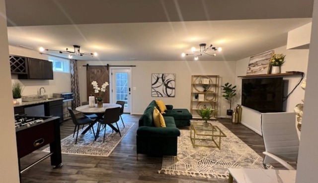 Elegant& modern Home