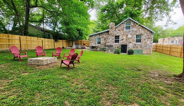 Elegant Native Stone Home near Spring River