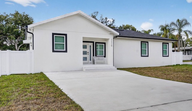 Elegant New 3BR Home Modern Finishes & Natural Light