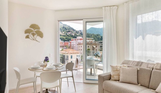 Elegant new Apt with AC, private balcony & garage