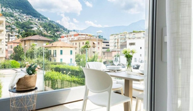 Elegant new Apt with AC, private balcony & garage
